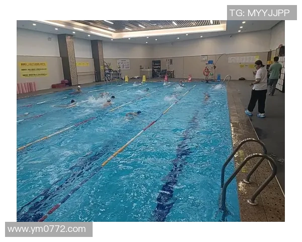 游泳运动的科学原理与技巧训练方法解析助你轻松突破水中极限