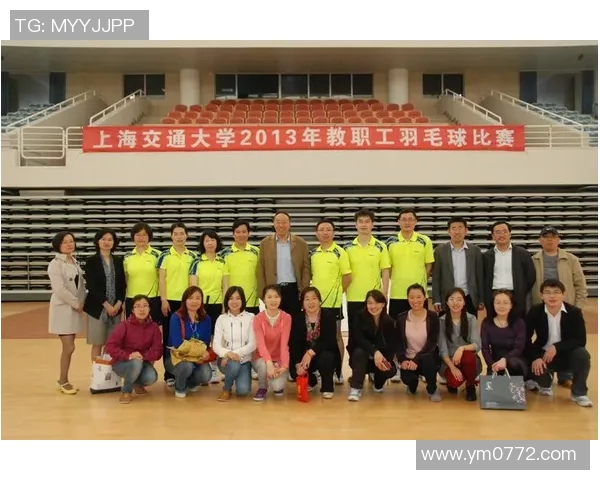 上海羽毛球队运营模式解析与热点关注的深度探讨
